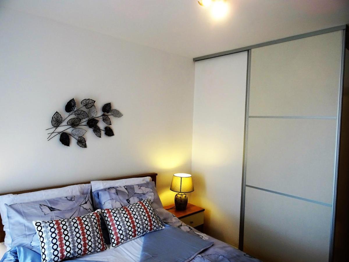 Apartments Topic Нин Екстериор снимка