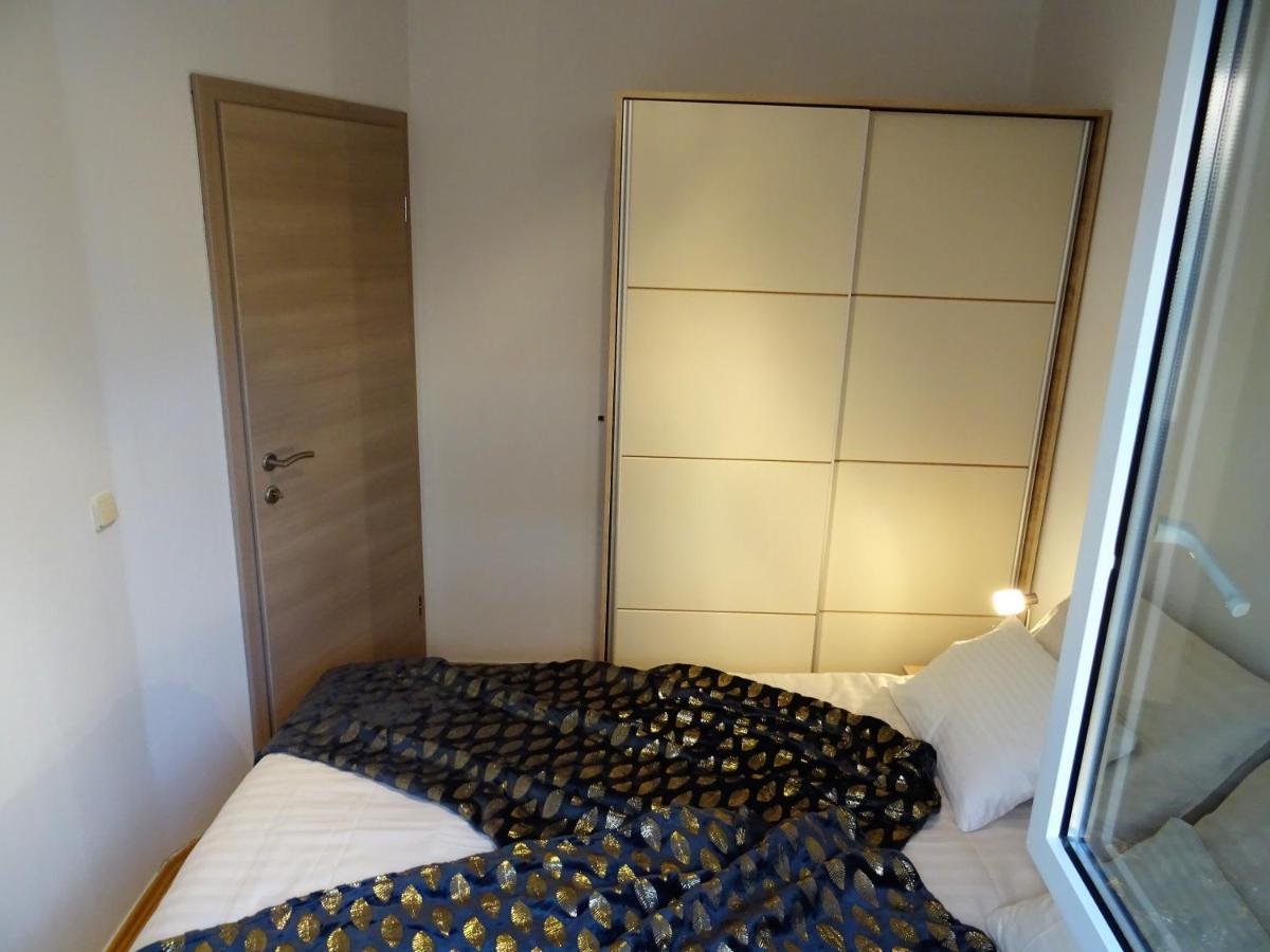 Apartments Topic Нин Екстериор снимка