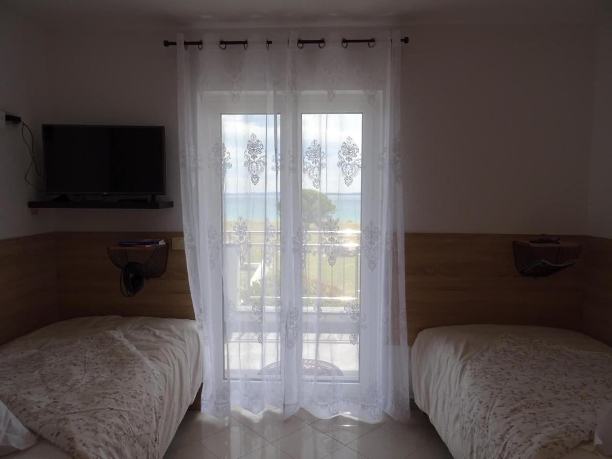 Apartments Topic Нин Екстериор снимка